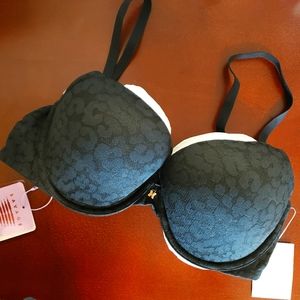 Savage X Fenty Leopard Lace Tshirt Bra w/X charm